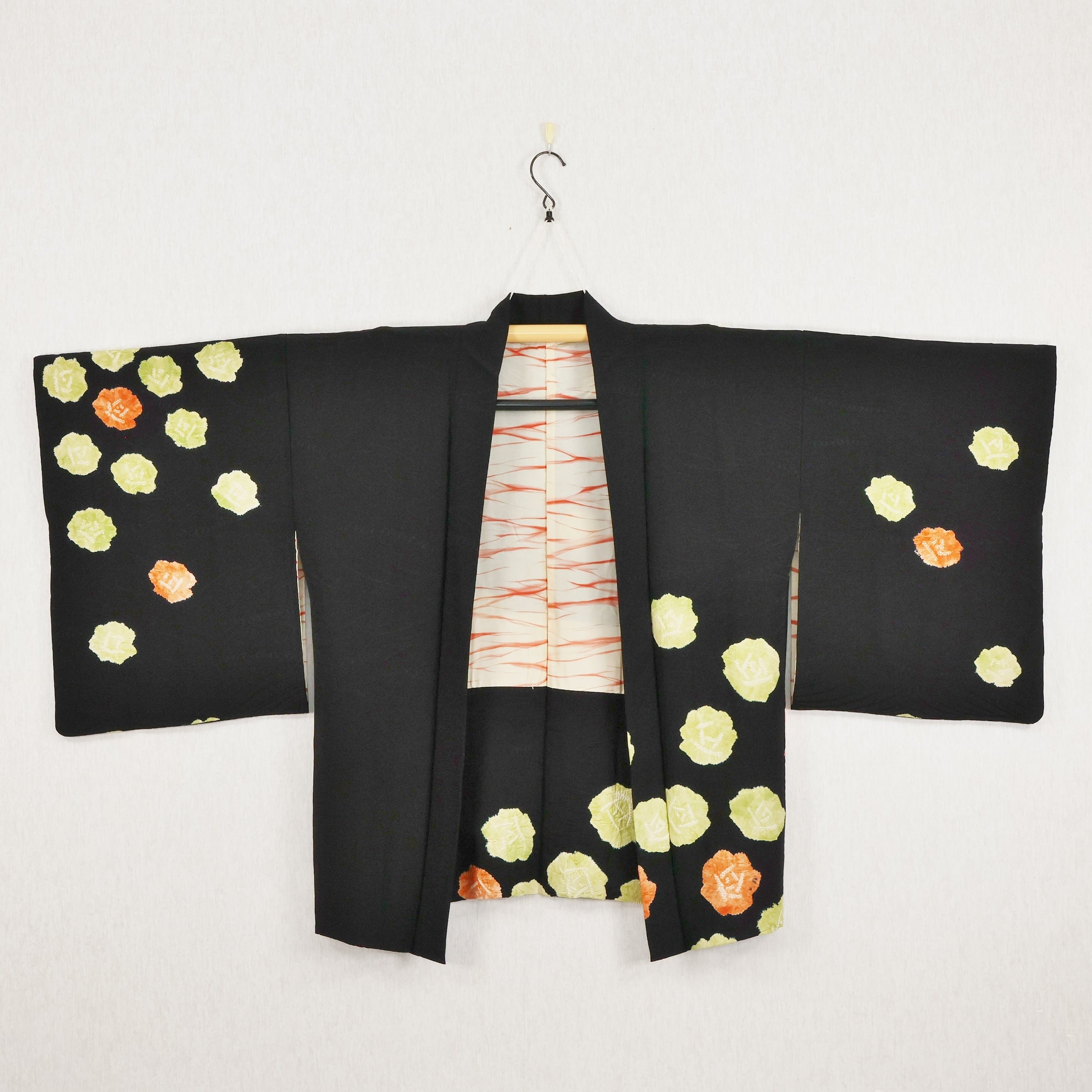 Japanese Pure Silk Black Haori[羽織] | Tie-dye Camellia pattern