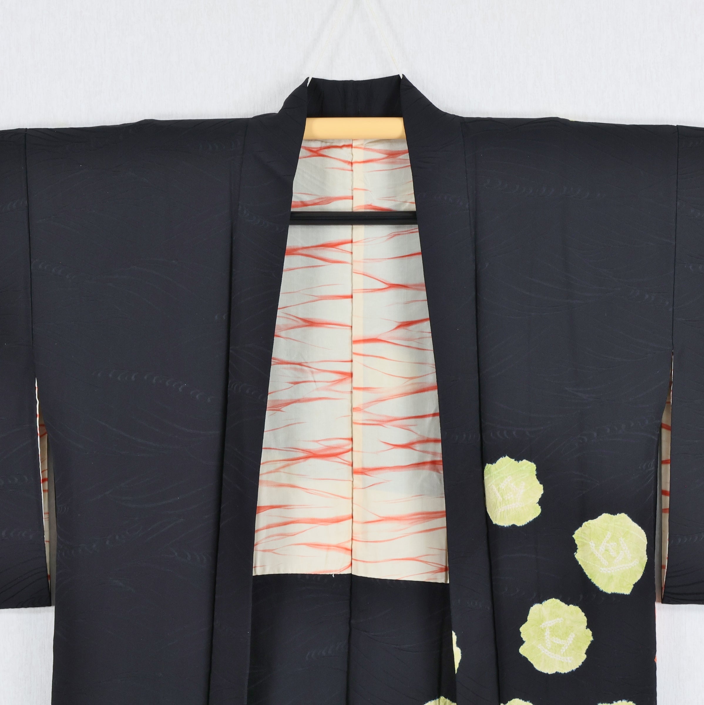 Japanese Pure Silk Black Haori[羽織] | Tie-dye Camellia pattern