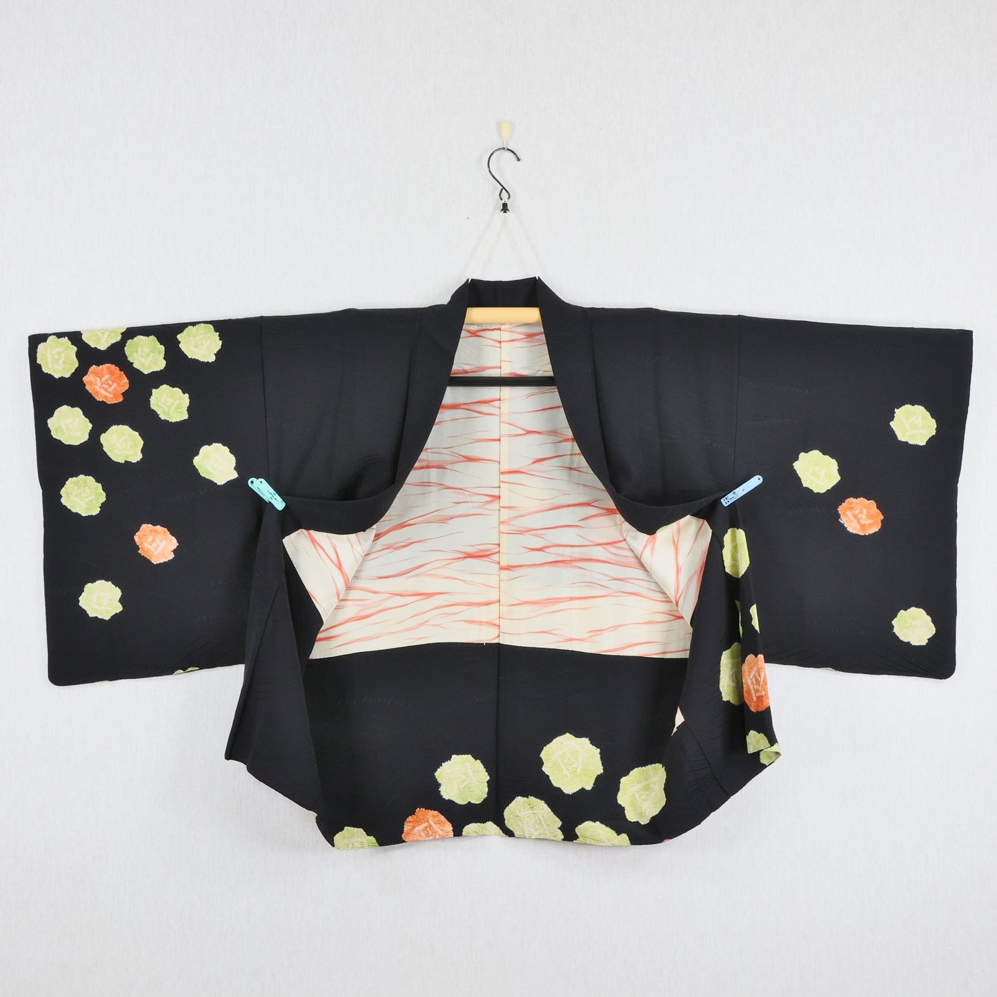 A Japanese Pure Silk Black Haori[羽織] | Tie-dye Camellia pattern | No.E003 - FREESHIPPING